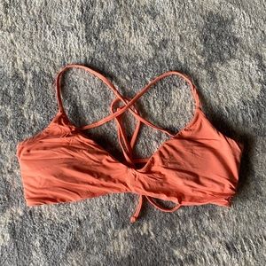O’Neill peach colored swimsuit top size L